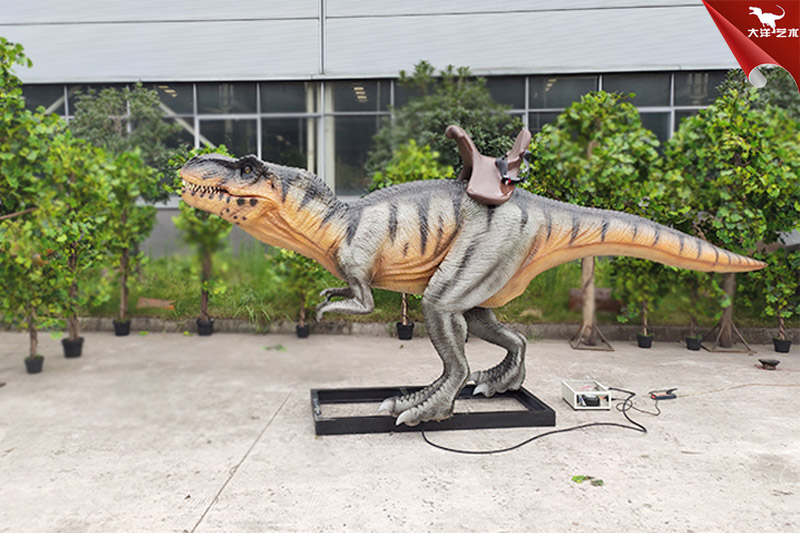 仿真恐龍坐騎，景區(qū)乘坐恐龍
