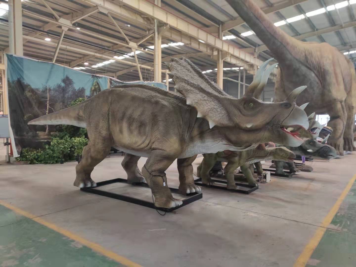 年底清倉大優(yōu)惠，看上哪個恐龍就帶走吧！