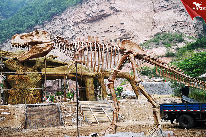 恐龍化石骨架，霸王龍化石骨架